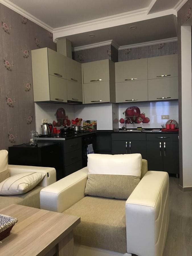 Apt Khimshiashvili 11 Apartament Batumi Zewnętrze zdjęcie